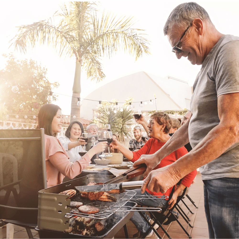 ניצוצות של גאווה – איך קטלוג יום העצמאות שלנו מחבר בין דורות