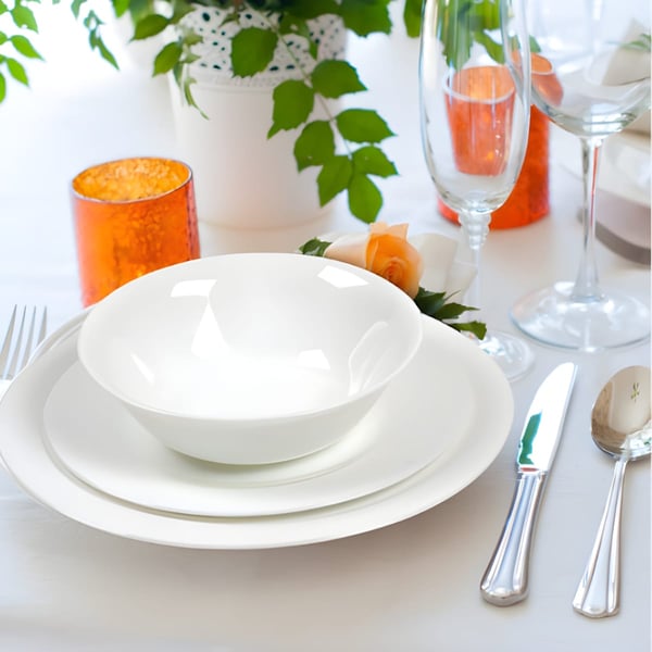 סט צלחות זכוכית אופל לבנות דגם WHITE MOON מבית Food Appeal