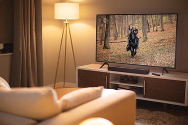 מקרן קול JBL קומפקטי עם חיבורי HDMI ובלוטות', דגם Bar 2.0 All-in-One