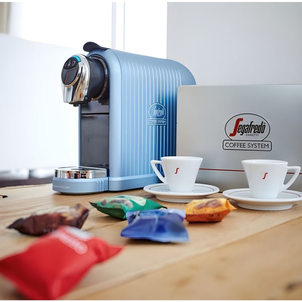 מארז קפה איטלקי מושלם: מכונת קפה SEGAFREDO ו-60 קפסולות