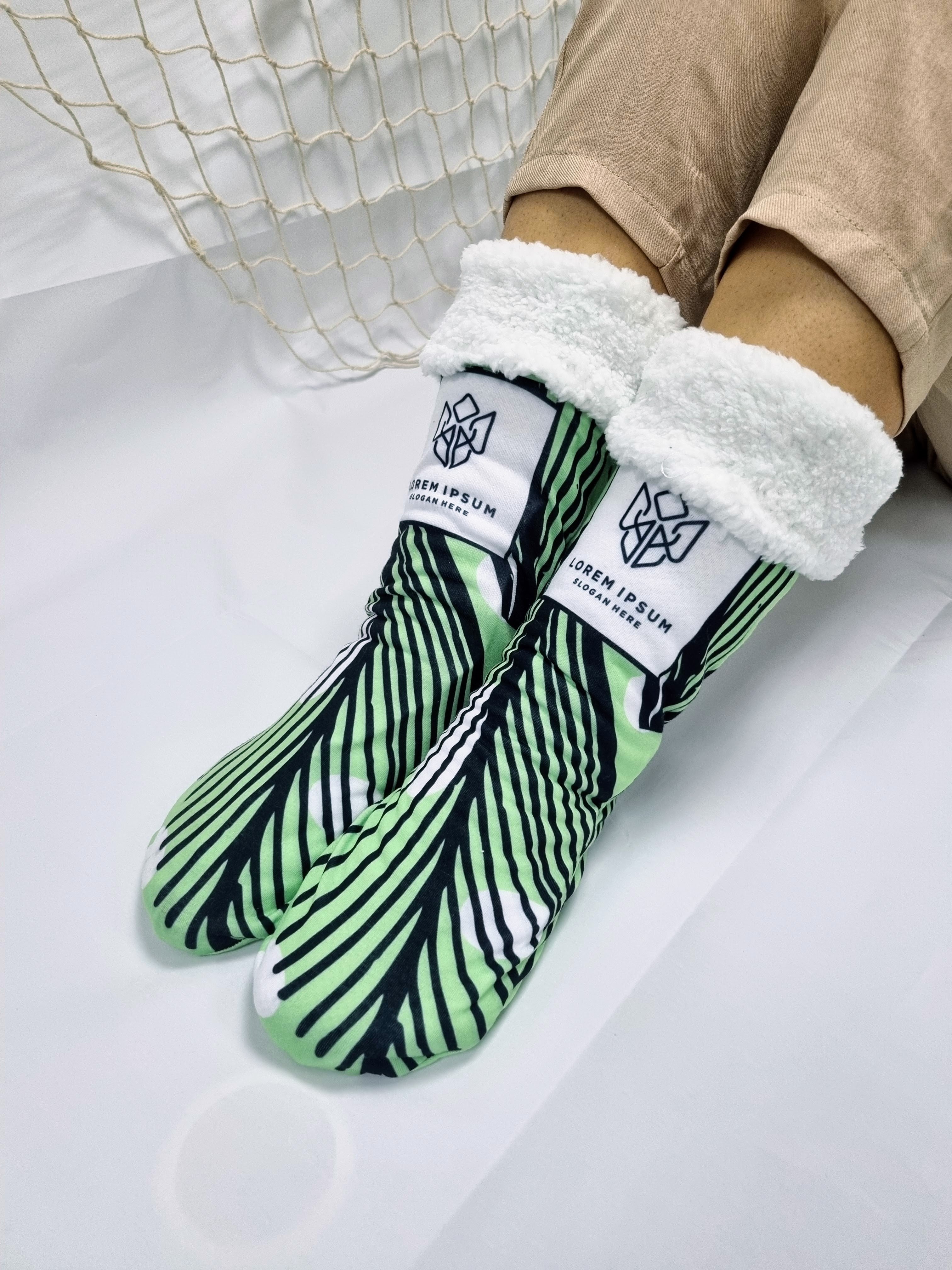 גרביים דו שכבתיות חמימות מבד דמוי צמר ודמוי כותנה במידה אחת