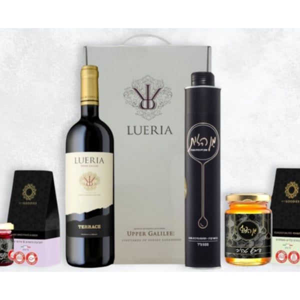 קרטון מהודר עם ממרחים ובקבוקים