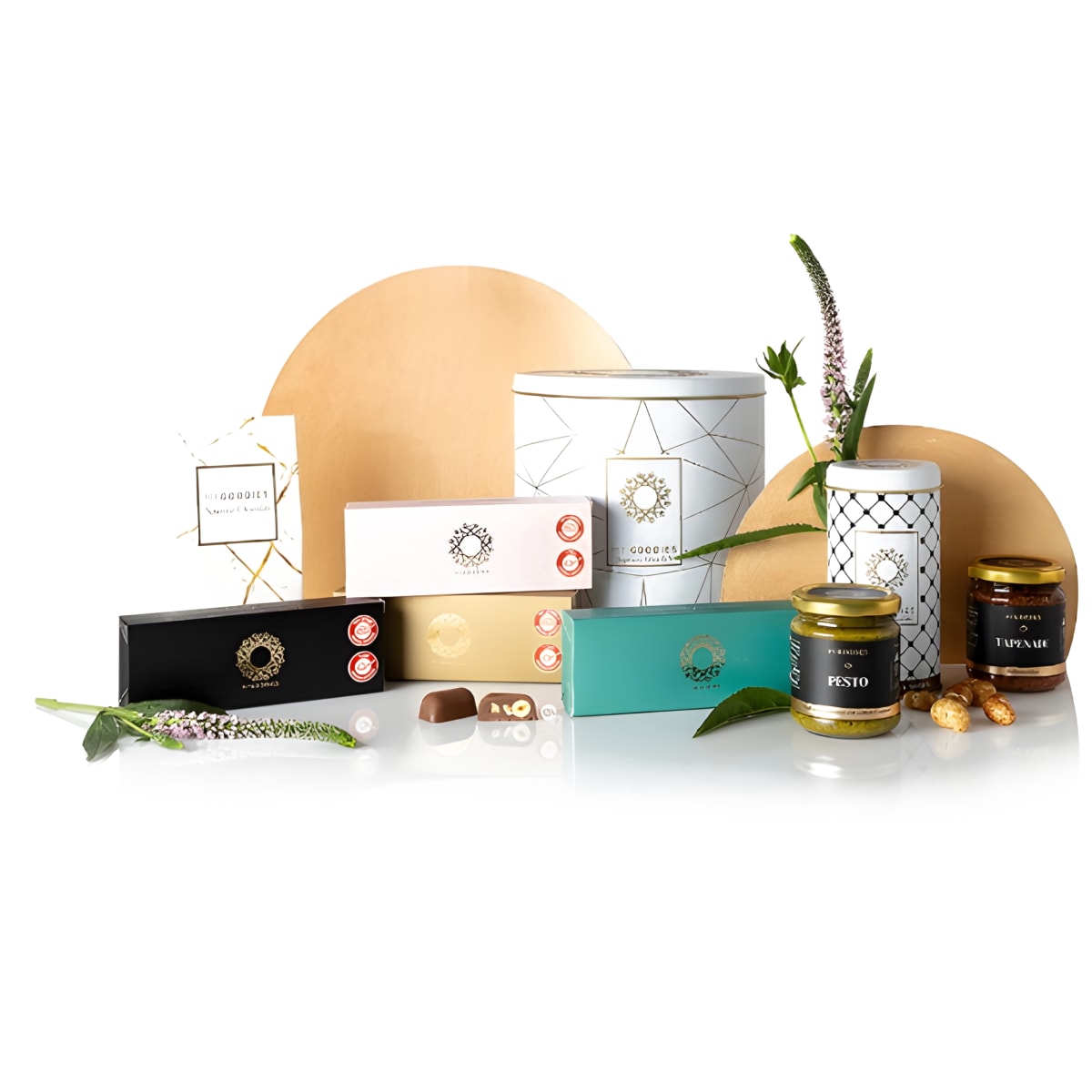 מארז חגיגי שביט לבן – מתנה מושלמת לאוהבי הפינוקים