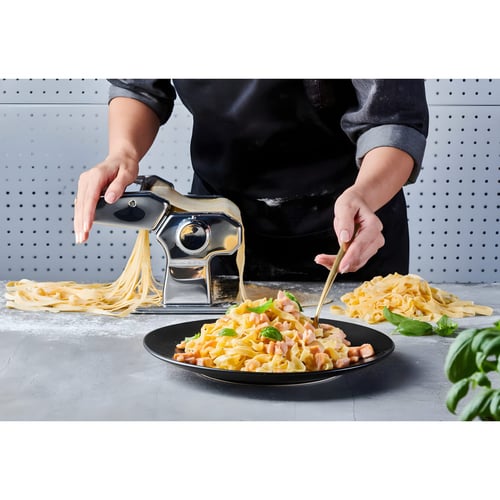 מכונת פסטה ביתית אדומה מנירוסטה איכותית