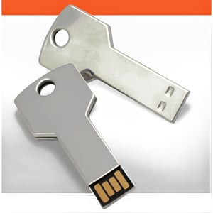 כונן USB בצורת מפתח 16GB עם גימור ניקל