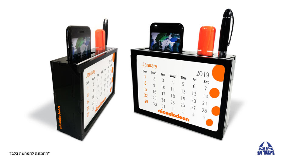 לוח שנה שולחני עם מעמד לטלפון