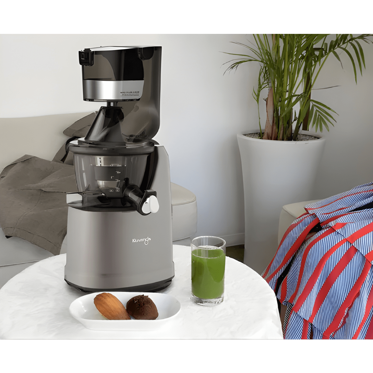 מסחטת מיץ איטית B1700 של KUVINGS עם פתח רחב