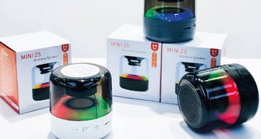 Mini Speaker with Changing Lights for Ultimate Sound Experience