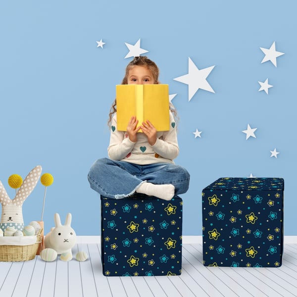 זוג קוביות ישיבה מעוצבות לחדר ילדים עם הדפסים ייחודיים - מבית המעצבת Emma Hansson, מידה 40/40/40