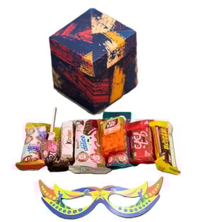 מארז הפתעות לפורים - אקססוריז ומתוקים