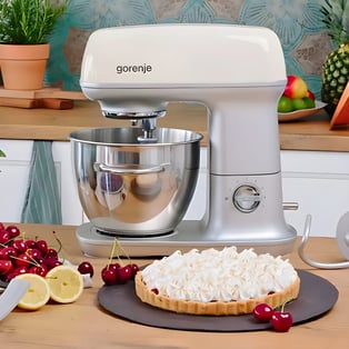 Retro Design Powerful 1000W Mixer by Gorenje Jewels