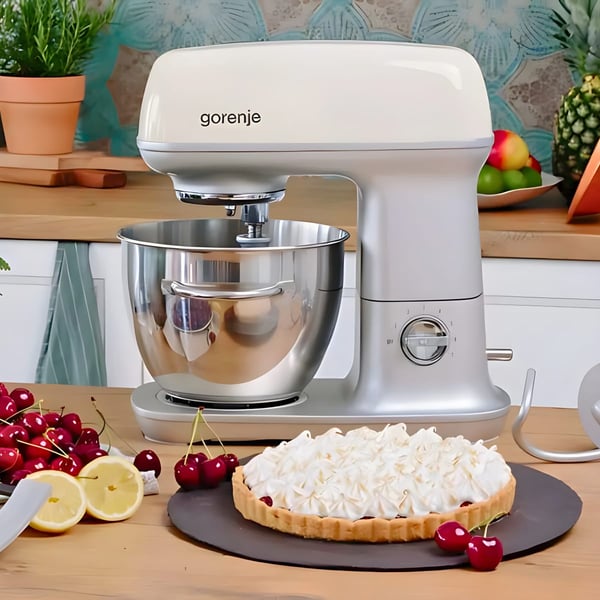 Retro Design Powerful 1000W Mixer by Gorenje Jewels