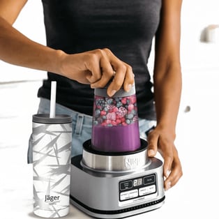 מארז פרימיום לשייקים עם שייקר Ninja CB103 וספל תרמי Jagger