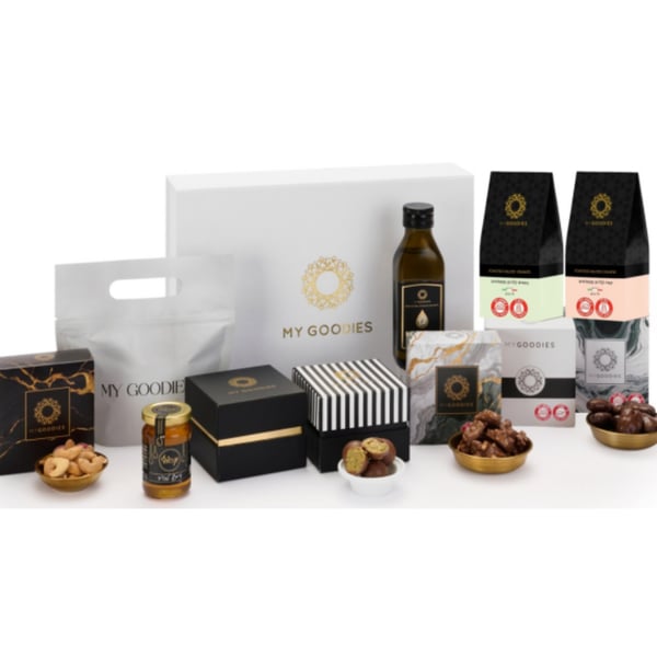 מארז גלקסי המכיל שמן זית , מתוקים ופיצוחים