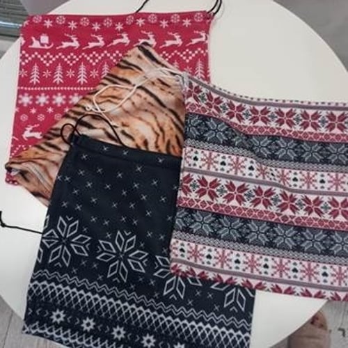 חם צוואר מבד קורל פליז עם הדפסה צבעונית 26/29 ס"מ