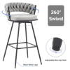 כיסאות בר מסתובבים עם עיצוב קלוע אלגנטי