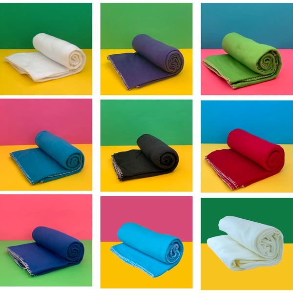 Cozy Fleece Blanket in a Variety of Colors for a Relaxing Sleep