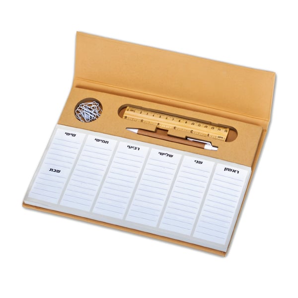 מעמד ממו שולחני עם לוח שבועי ואביזרים מעץ