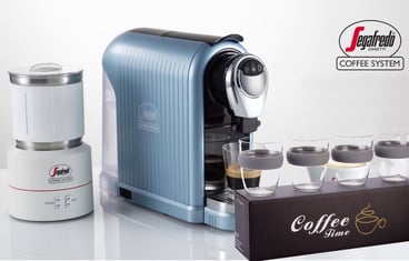 מארז קפה אולטימטיבי עם מכונת אספרסו, מקציף חלב וערכת טעימות Segafredo