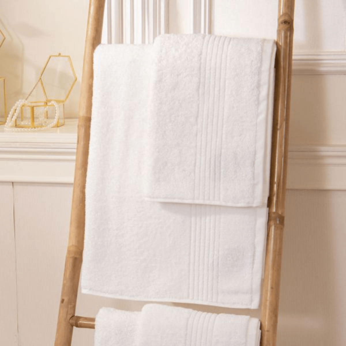 מגבת גוף איכותית דגם קלאסיקו - מתנה עסקית יוקרתית