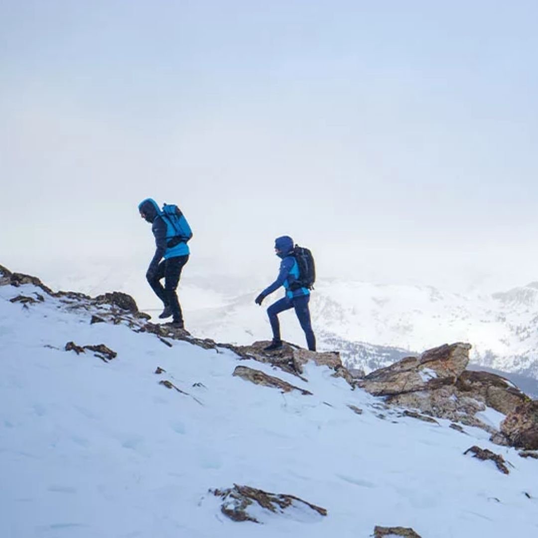 מעיל סופטשל לנשים עם כובע אופנתי מבית קולומביה
