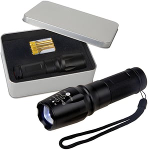 פנס LED מקצועי בעוצמה 500 לומן עם פוקוס מתכוונן במארז מתכת