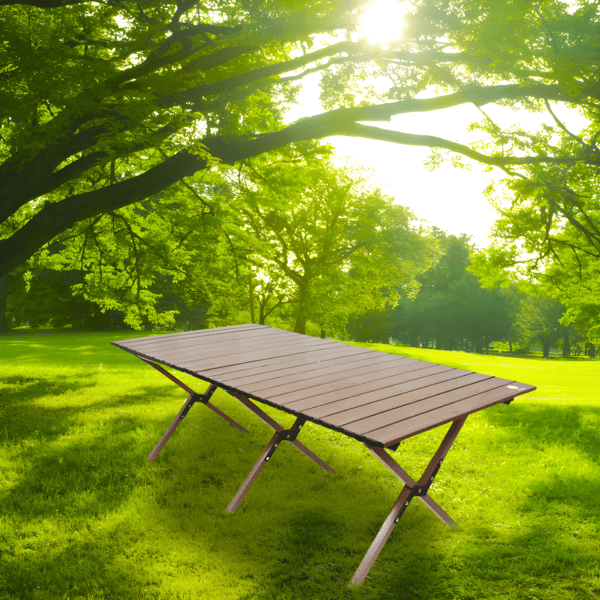 שולחן מתקפל לקמפינג בעיצוב עץ עשוי מתכת