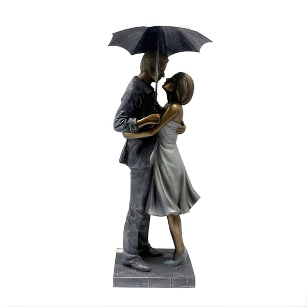 פסל אומנותי זוגות מחובקים אלגנטי