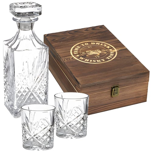 מארז וויסקי יוקרתי עם דקנטר וכוסות בקופסת עץ מהודרת